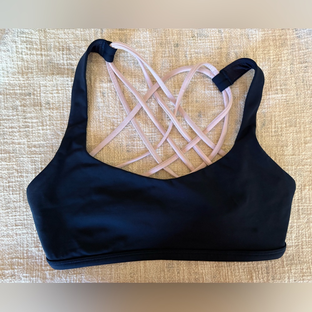 Lululemon free to be wild bra